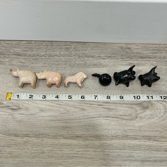 Vintage Mini Wooden Hand Carved Animals Set Of 6: 2 Pigs Lion Hippo Rhino Goose - Picture 10 of 10